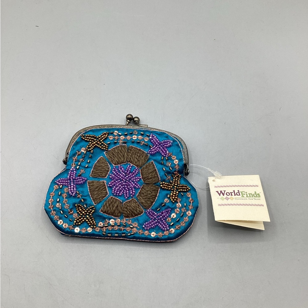 NWT Women’s Kiss Lock Coin Purse World Finds Handmade Fair Trade -NEW!!